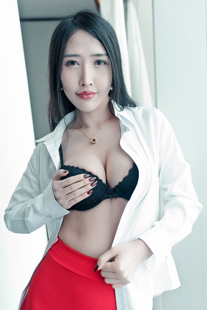 轻熟御姐余馨妍巨乳黑丝销魂至极 第36张