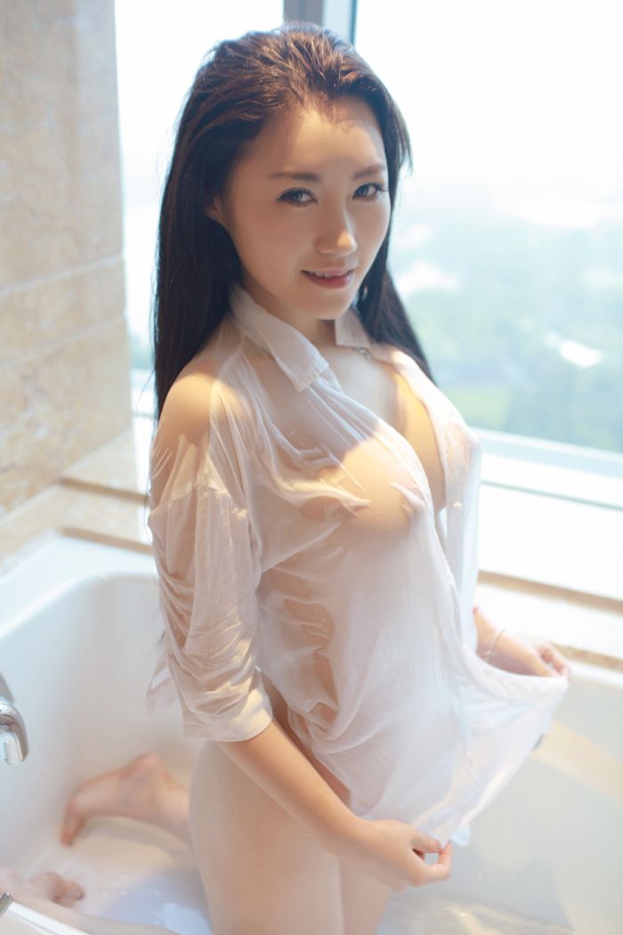 性感美女写真夏玲蔓湿身双乳藏不住 第42张