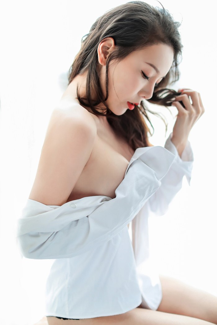 风韵美人王沫儿白嫩巨乳勾人魂魄