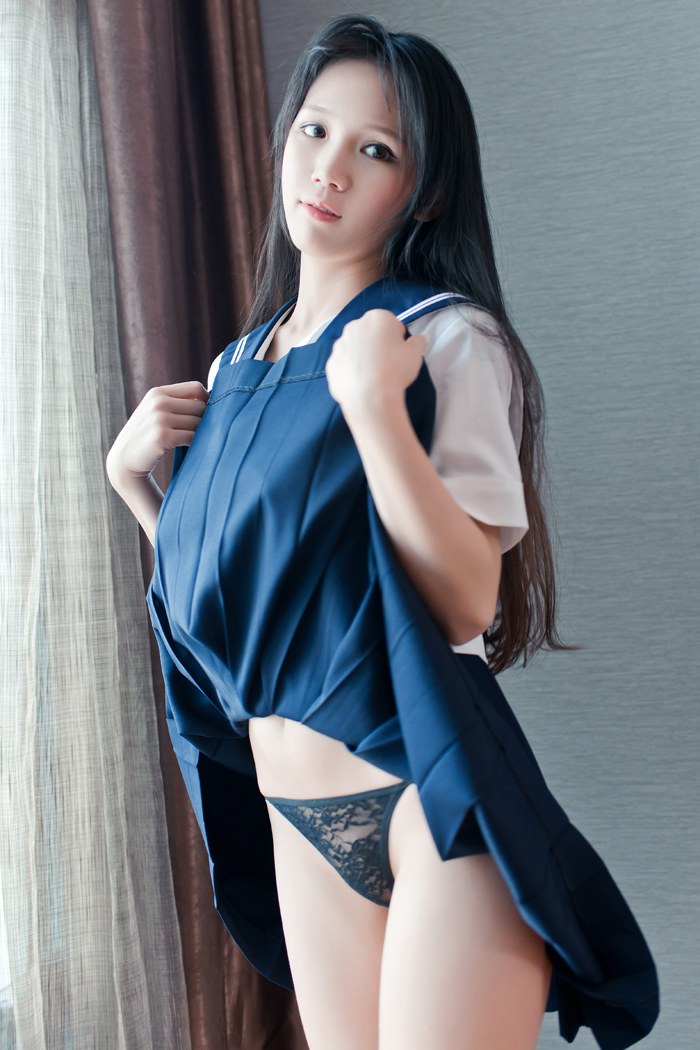 美娇娘李可可学生制服秀巨乳肥臀 第11张