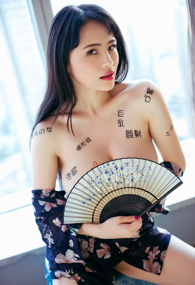 最美人妻童颜巨乳优雅妩媚眼神勾魂