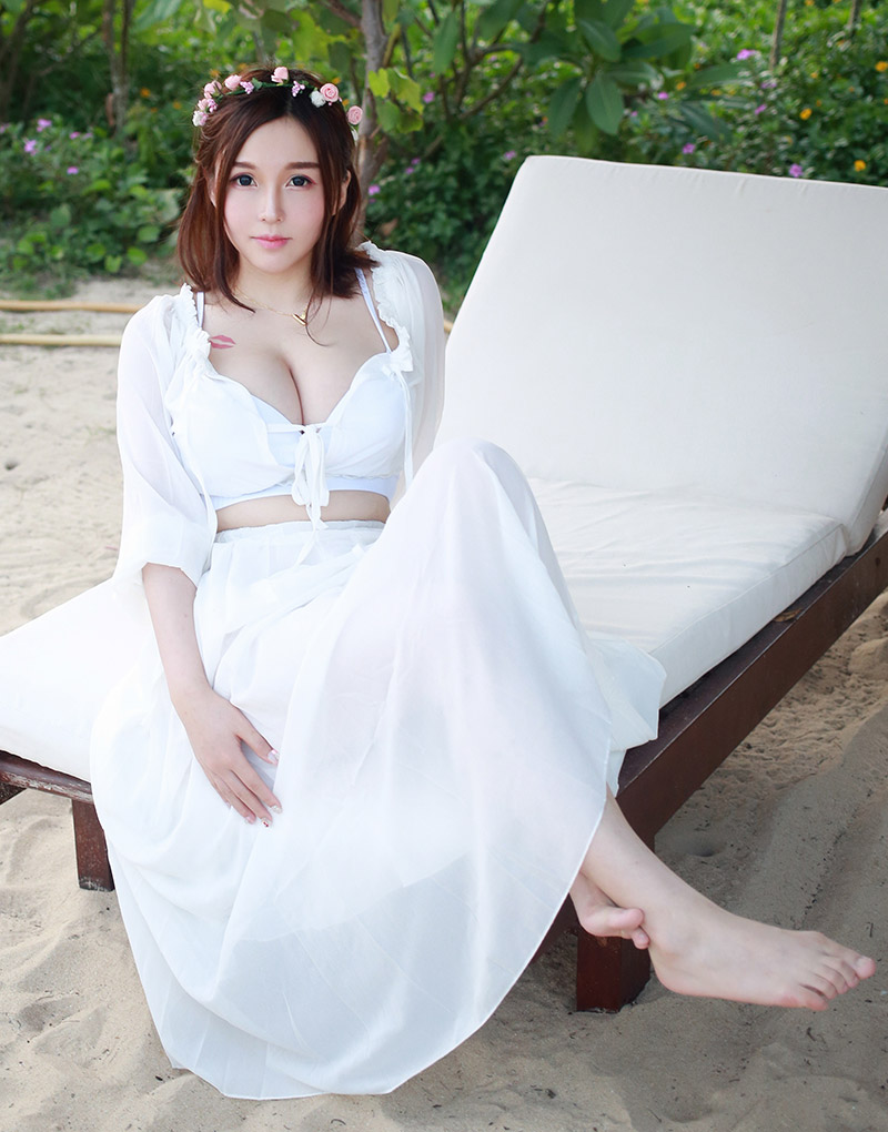 甜美女神沈蜜桃性感写真图片巨乳尽现