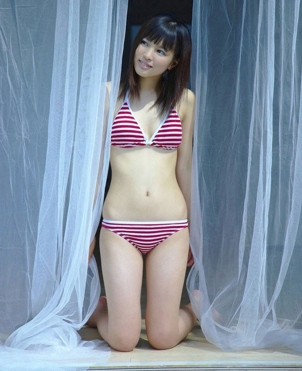 日本美女荒井萌夏日清凉写真